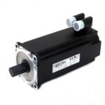8LSA44.DB030S300-3 senkron servo motor – 3000 rpm, 4,62 Nm, frenli