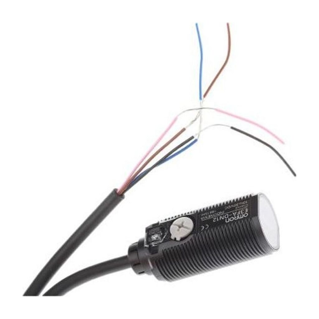Omron E3FA-DN22 FOTOSEL M18