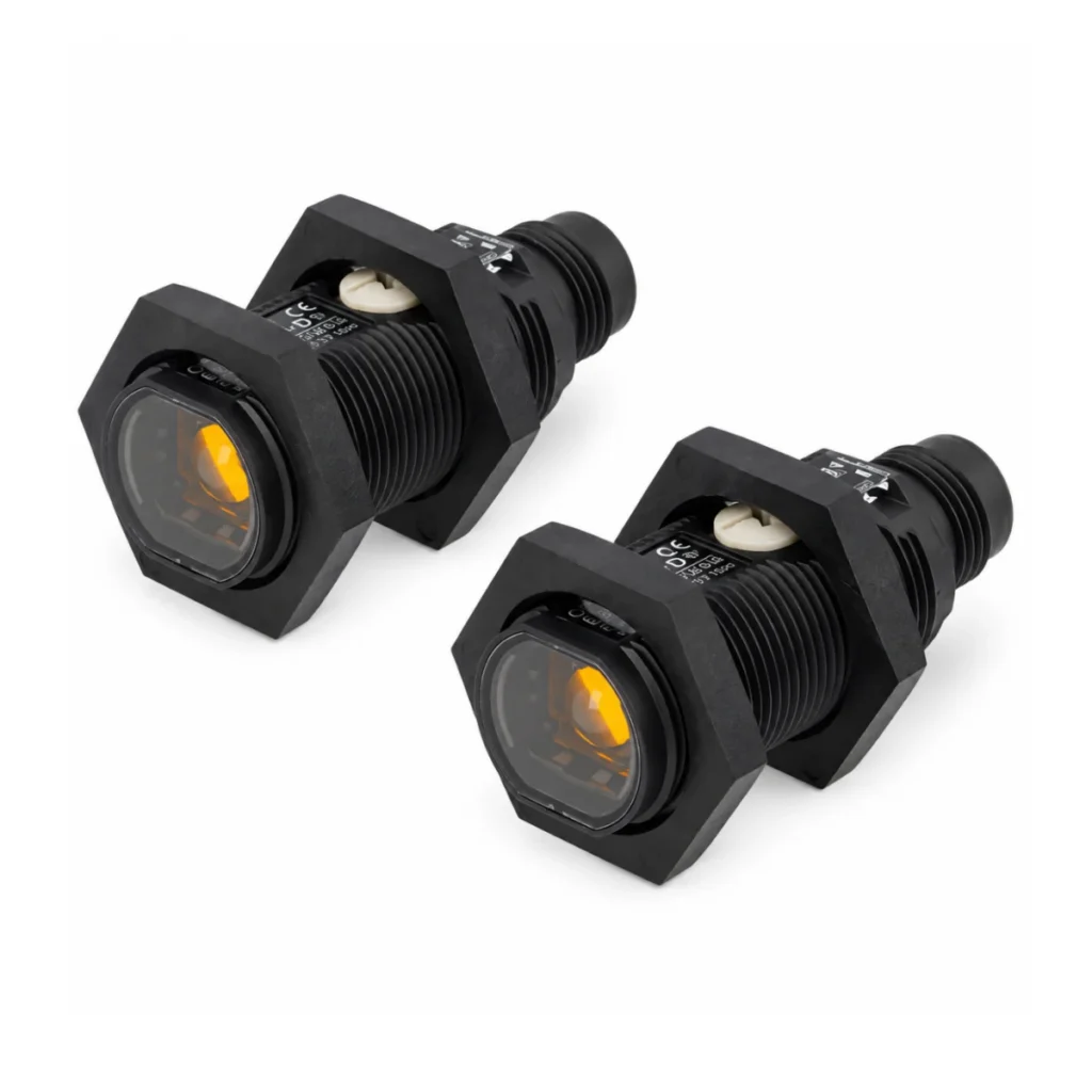 E3F1-RP11 Fotoelektrik Sensör Fotoelektrik sensör, M18 eksenel, plastik gövde, kırmızı LED, reflektörlü, 0.1-3m, PNP, L-ON/D-ON seçilebilir, 2m kablolu